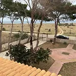 Naumachos Villa *